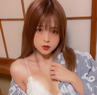 OnlyFans女神<Misa米砂>蕾丝吊带合集