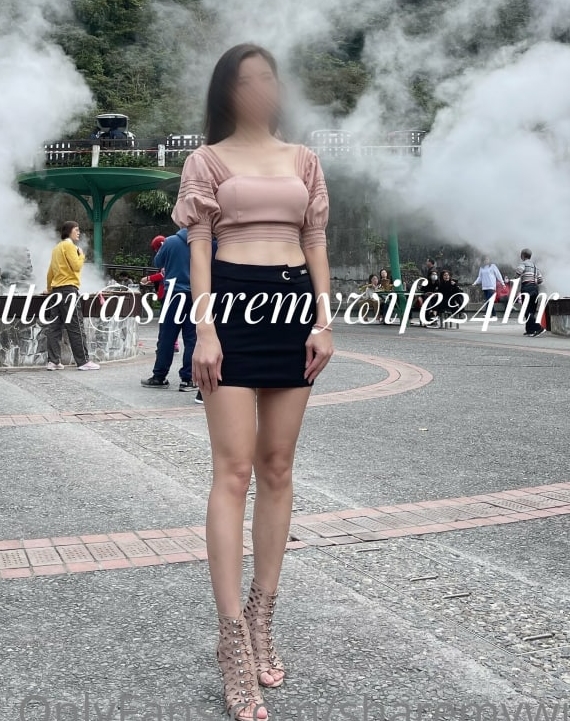 sharemywife24hr:超开放夫妻的互动狂潮，含25.6G视频内容